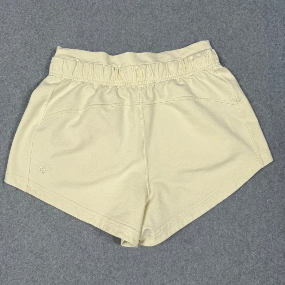 Lululemon Inner Glow High-Rise Short 3 French Yellow Cream Size 6 Comfy Stretch